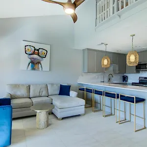 Apartment 7f Nama-stay, Destin